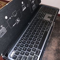 Logitech - MX Keys Advanced Full-size Wireless Scissor Keyboard for PC and Mac with Backlit keys - Grey {Read Description}