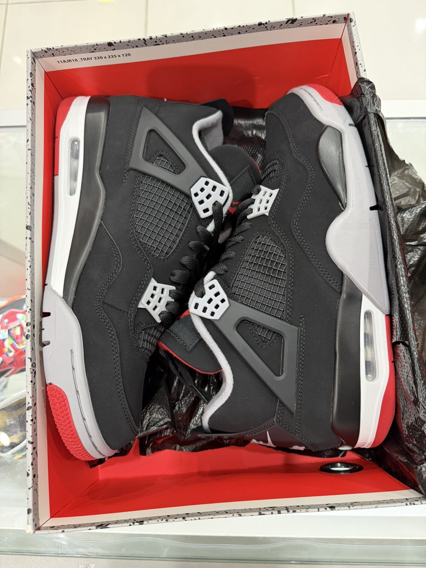 2019 Air Jordan 4 Bred Size 10 Brand New