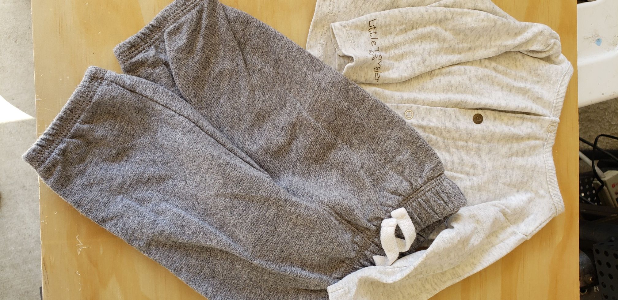 Warm clothes 0 to 3 mo.