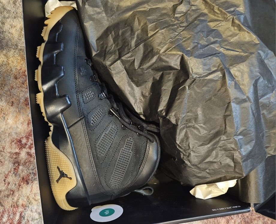 Size 13 Nike Air Jordan 9 Retro Boot in Black/Gum Light Brown