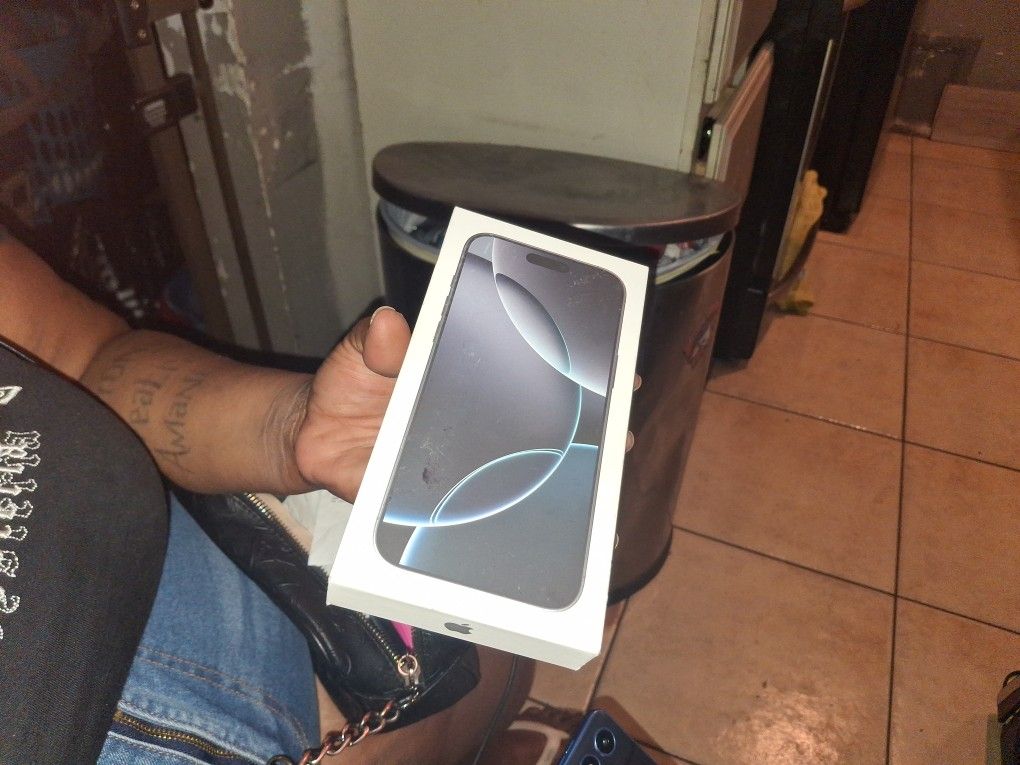 Iphone 16 Pro Max 256GB (Verizon)