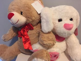 $15 for this 2pcs cute stuff toys for Valentine's day gift it's all brand new and pick up Gahanna