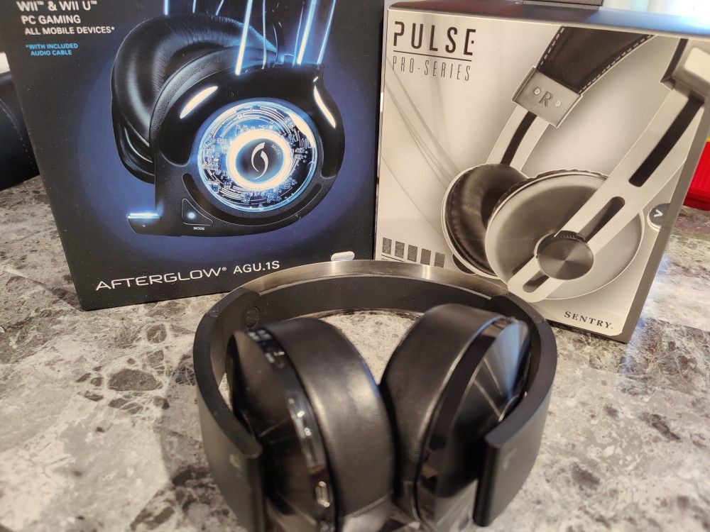 Gaming Wireless/Wired Headsets