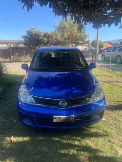 Nissan Versa 2011