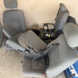 2012 F250 Crew Cab Seats And Tow Mirrors