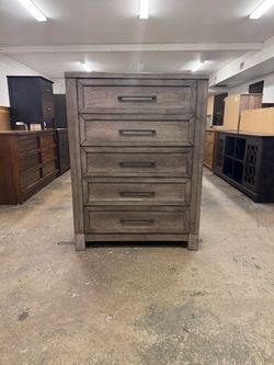 Tall Modern Gray 5 Drawer Dresser Chest
