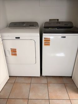 Maytag Washer and Dryer Set