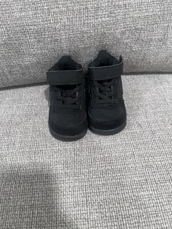 Nike Toddler Shoes Size 4