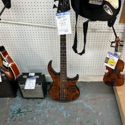 Peavey Bass Guitar