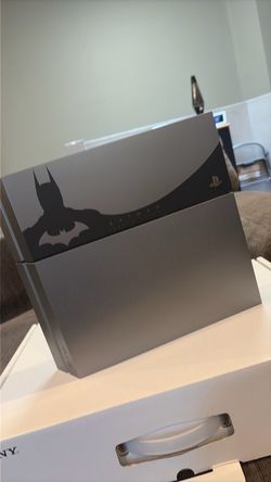 PS4 Batman Arkham Knight Limited Edition Console