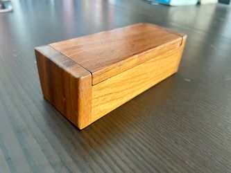 Vintage Wooden Cigarette Case 🚬🪴