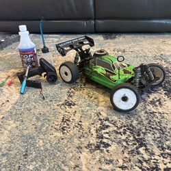 Nitro RC car ready to run