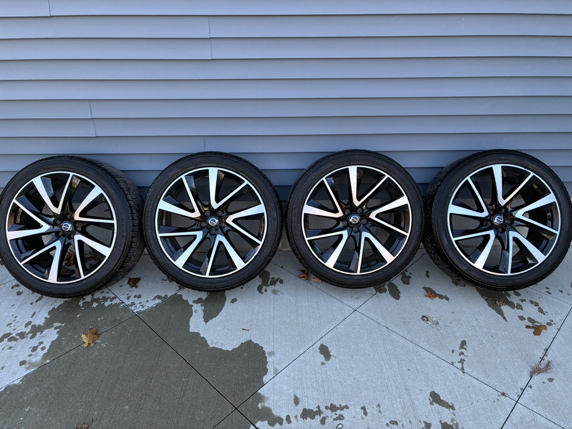 21” Volvo Wheels and Tires