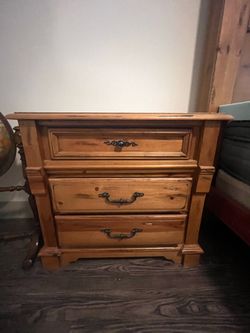 Solid Wood Bedroom Set
