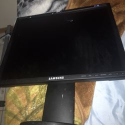 Samsung Computer Screen 