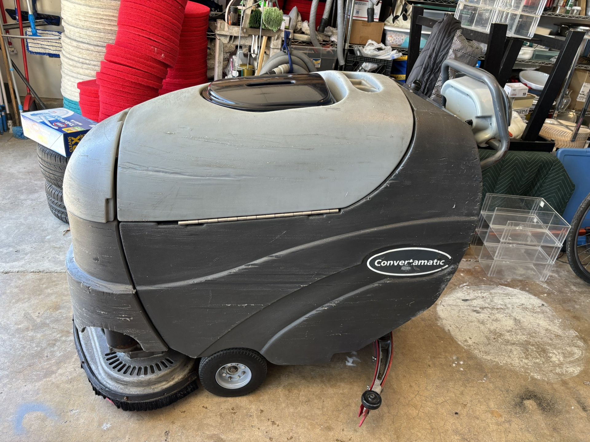 Floor Scrubber Advance Comvertamatic 26