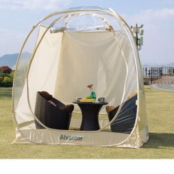 BRAND NEW ALVANTOR SCREENED TENT SHADES AND SANDBAGS