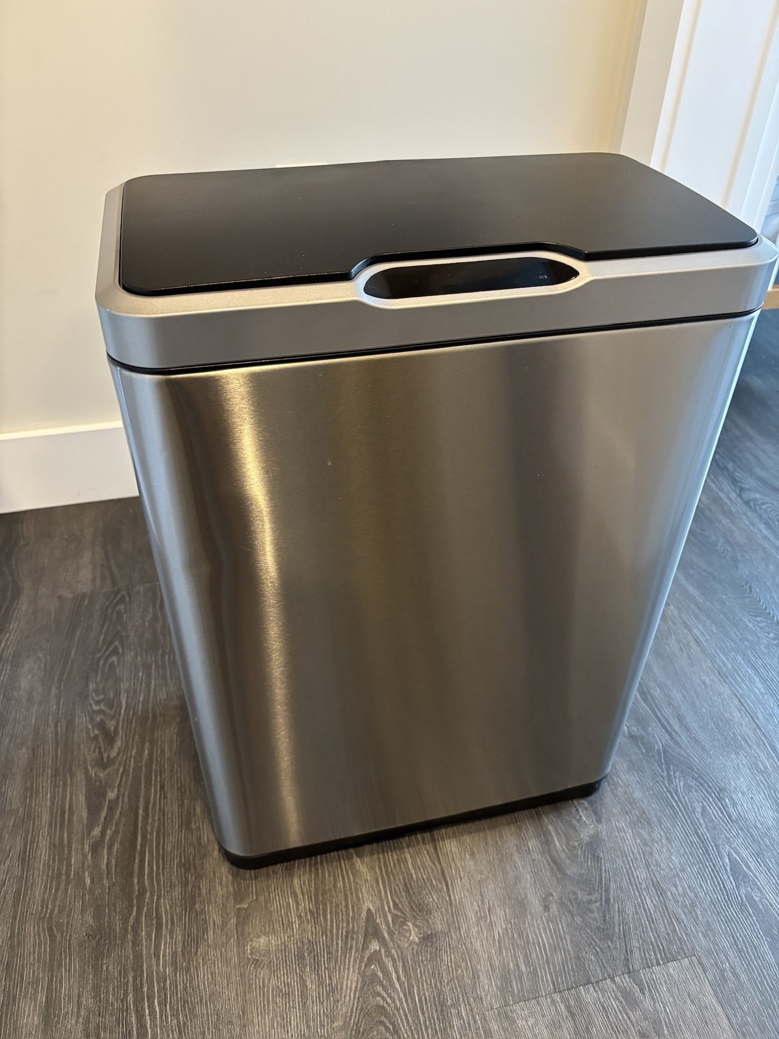 Touchless Trash Can - 26x18x11