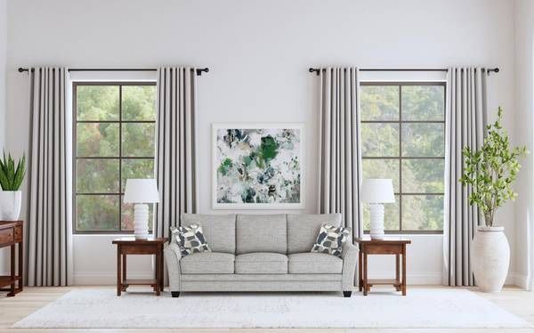 Comfortable Living Room Sofa in Grey Boucle Fabric With Pillows!