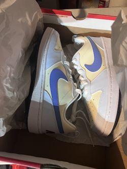 Girls Nike Size 5y