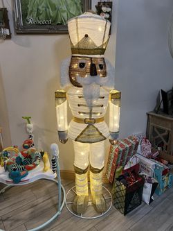 6ft Nutcracker 