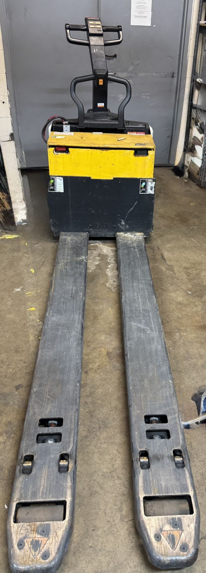 Crown PE4000-60 Forklift Electric Pallet Jack