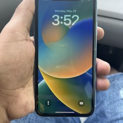 iPhone XR Factory Unlocked 