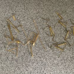 Decorative Plate Hangers