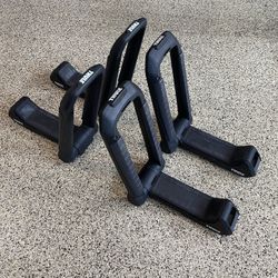 Thule Hull-a-Port Aero Rooftop Kayak Rack