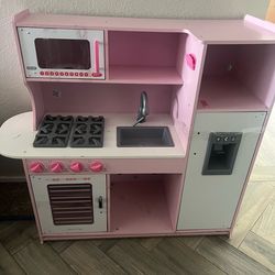 Play kitchen