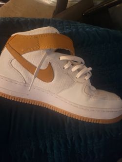Woman's Nike Air Force 1 Size 10