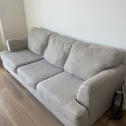✨ Couch for Sale – $195 OBO | Must Pick Up by Friday or Early Saturday ✨