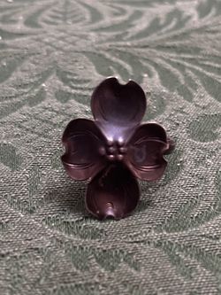 Stewart and I Sterling adjustable dogwood ring