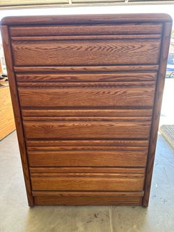 Oak Wood Chest of Drawers