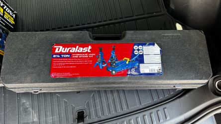 Duralast 2.5 Ton Hydraulic Jack and Stand Kit