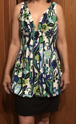 Summer short dress size 6 white green blue black backless