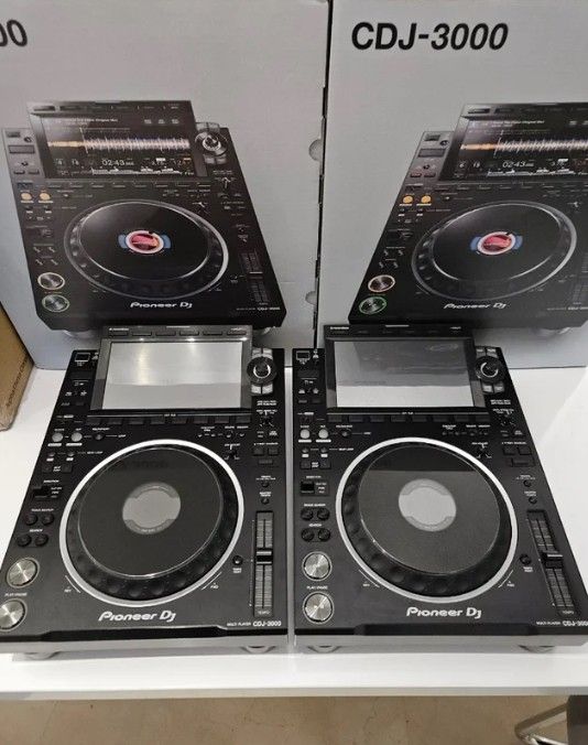 Pioneer CDJ 3000 Pair DJ players (2pcs )