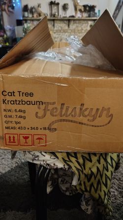 Feliskyn Cat Tree in Box