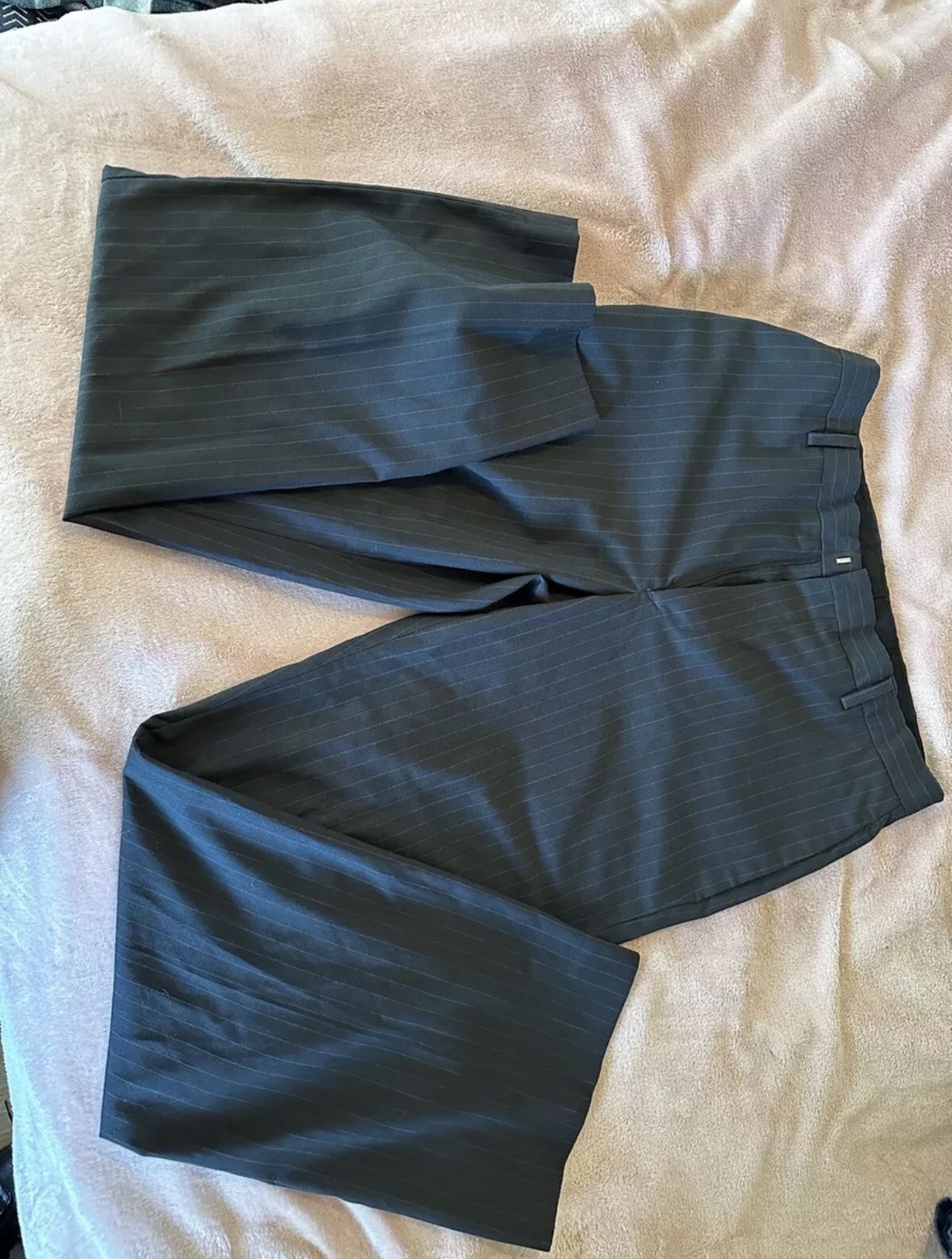 Merona Men’s Dress Slacks 32/32 Black w/ Silver pin stripes