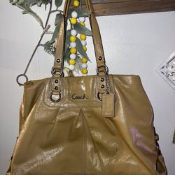 Coach purse 