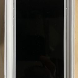 $75.00 — Silver iPhone 7 32GB  (Never Used)