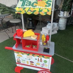 Melissa & Doug Taco & Donut Stand
