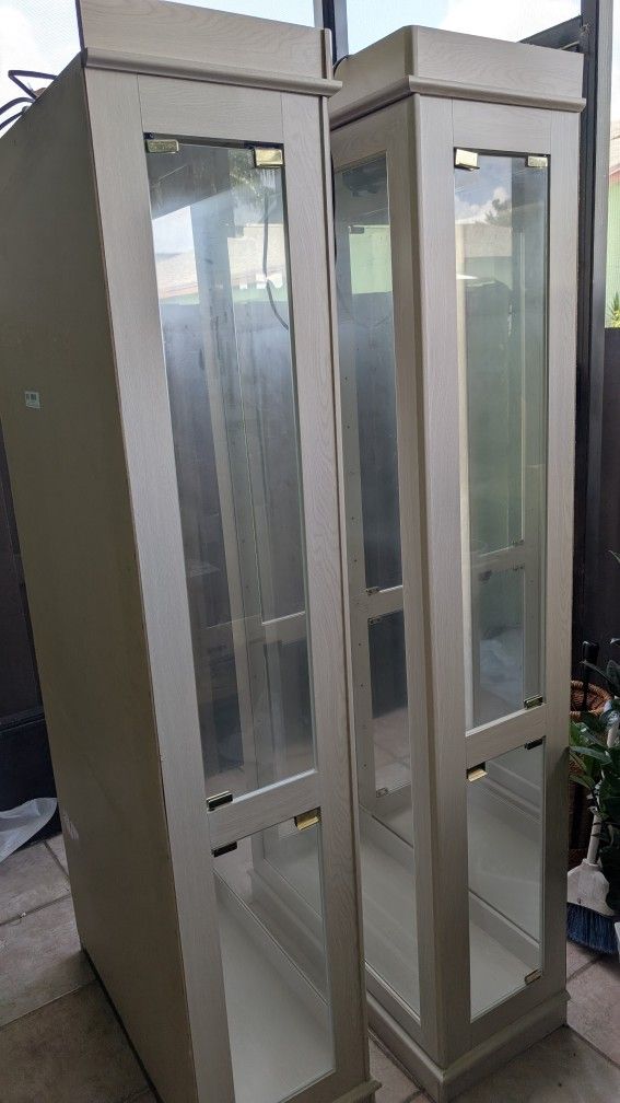 Mirror Glass Display Shelving W/ Light