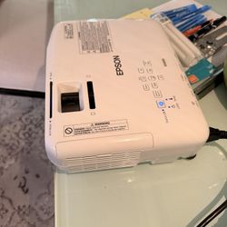 Epson EX 3220 Projector