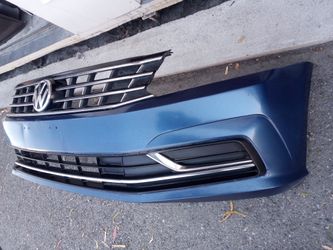 2016-2018 Volkswagen Passat Front Bumper With Grills And Emblem And Accessories Oem.