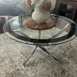 Coffee & Side Table 
