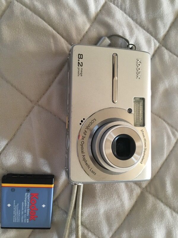Kodak EasyShare MD853 With 16GB SD card