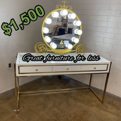 Impressions Glass Vanity With Cinderella Mirror Withe With Gold Brand New 