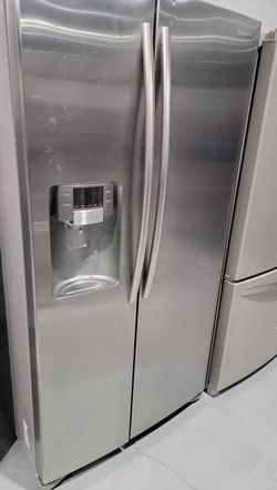 Samsung Side-by-Side Stainless Steel Refrigerator Fridge

