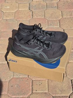 ASICS Gel Venture 11 - Mens Size 11 2W